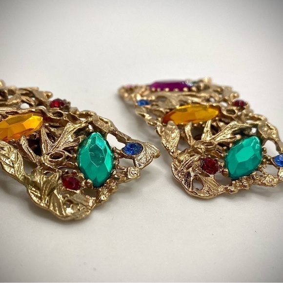 Vintage MUSI Multicolor Rhinestone Verdant Gold Tone Rectangular Shoe Clips - Picture 4 of 6